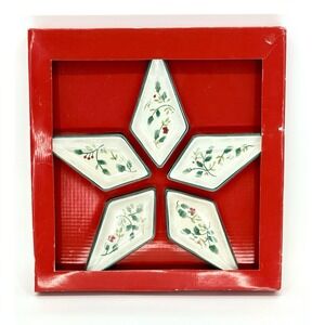 Pfaltzgraff Winterberry 09-B58-00 5 Piece Star Dish Set 2004 Vtg Christmas NEW